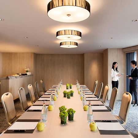 מלון Courtyard By Marriott Shin-Osaka Station מראה חיצוני תמונה Meeting room