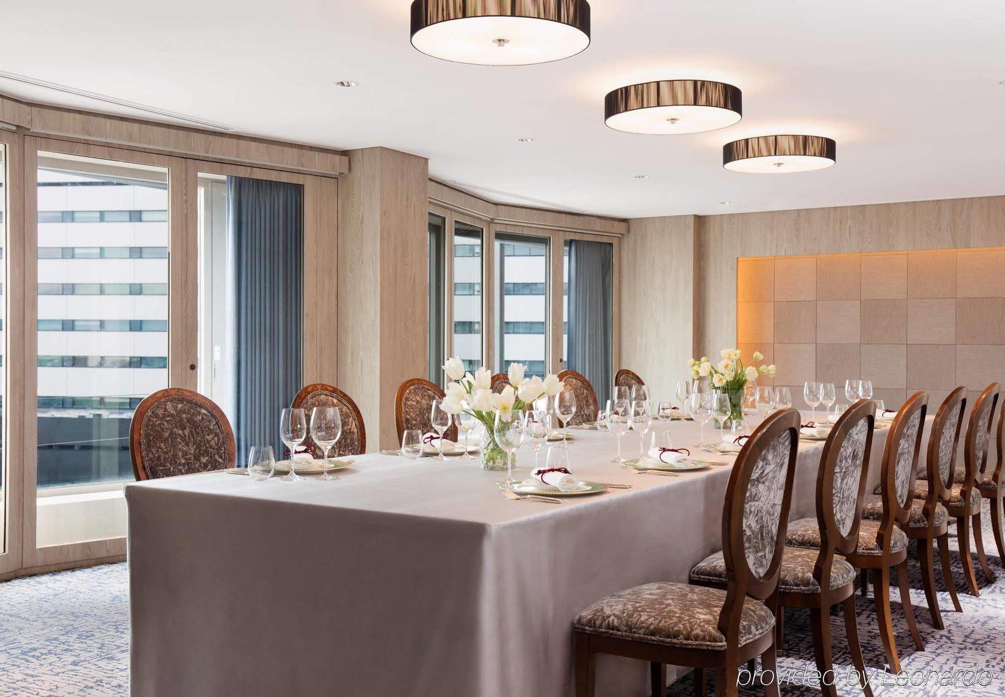 מלון Courtyard By Marriott Shin-Osaka Station מראה חיצוני תמונה The Private Suite