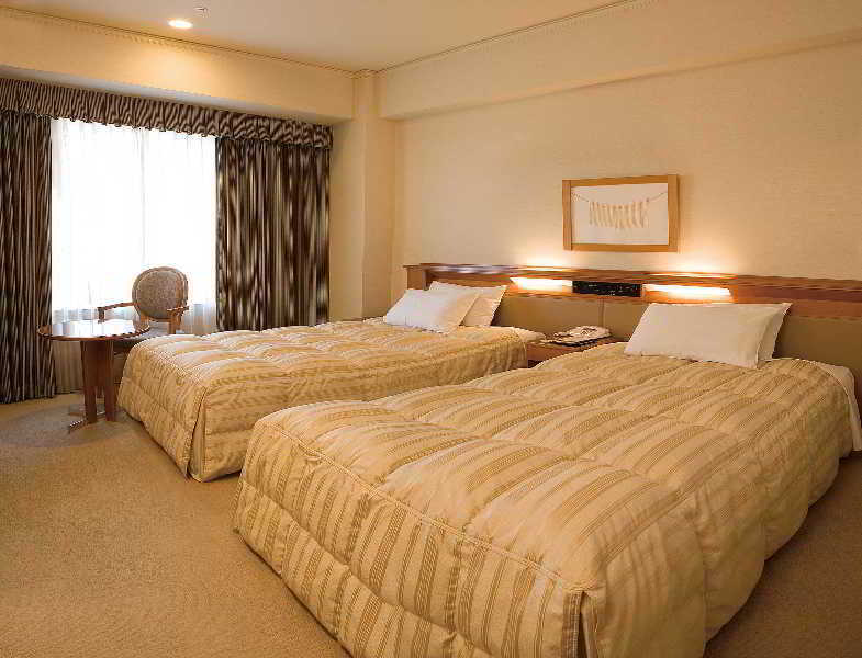 מלון Courtyard By Marriott Shin-Osaka Station חדר תמונה A room at the hotel